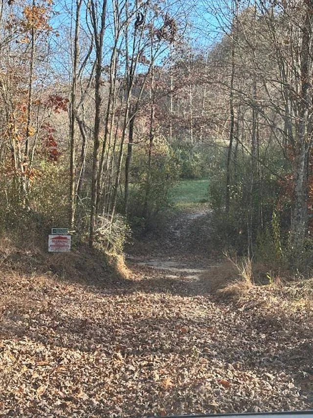 500 Beechmont Rd photo 1