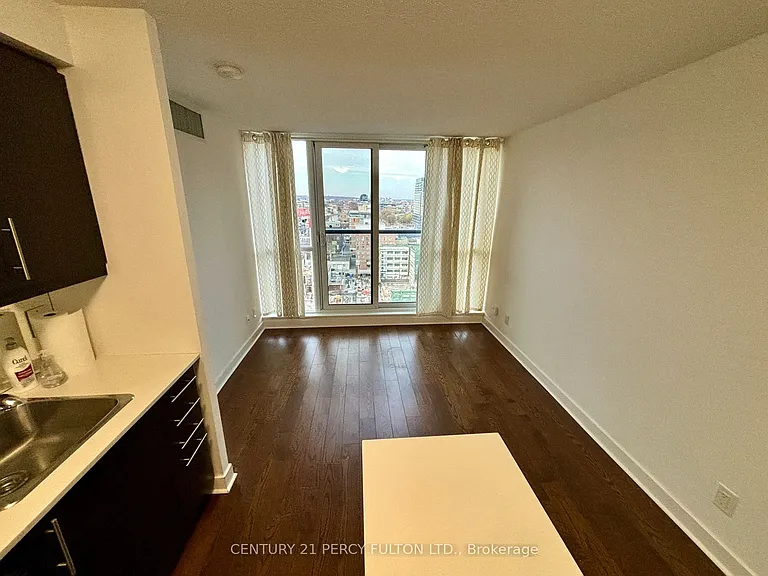 320 Richmond St E #1515 — Photo 8