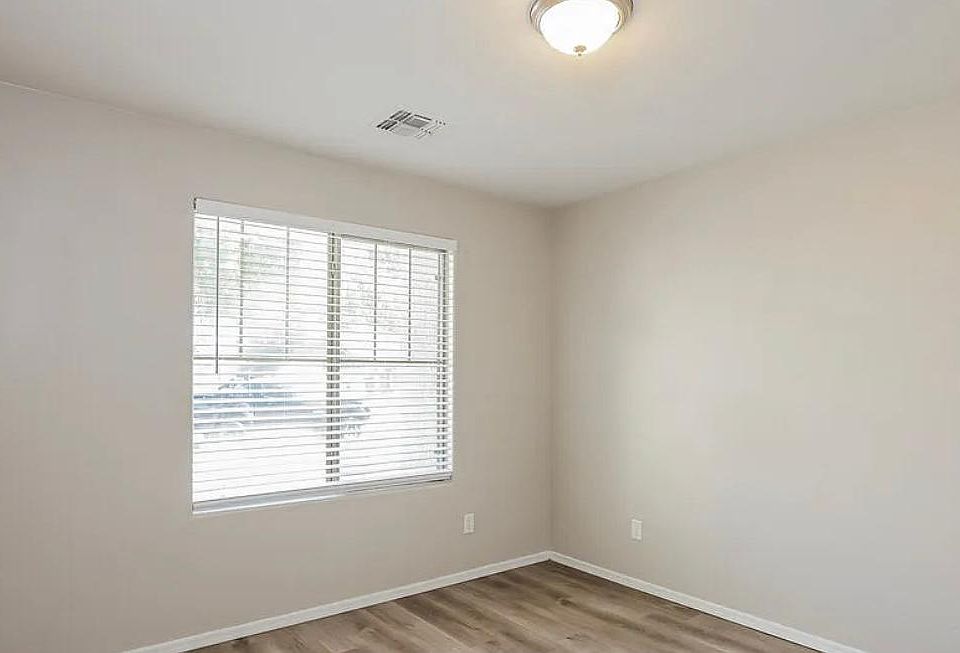 1st image of 8139 W Globe Ave