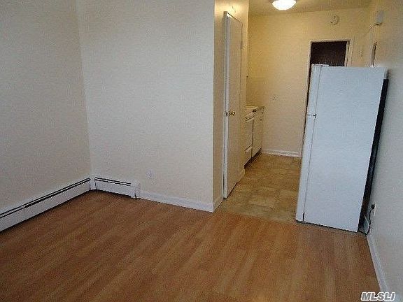 4th image of 774 W Beech St APT 6