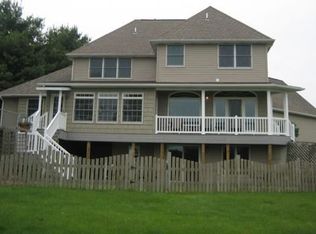 61932 Camel Bay Dr, Sturgis, MI 49091
