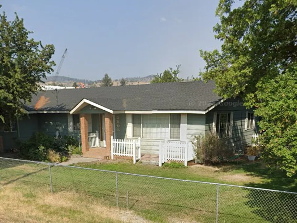 2805 Montelius St