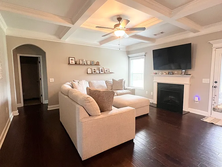 230 Misty Valley Ln — Photo 15