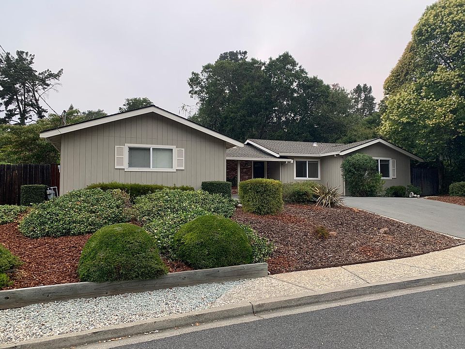 1st image of 1107 Sanders Dr