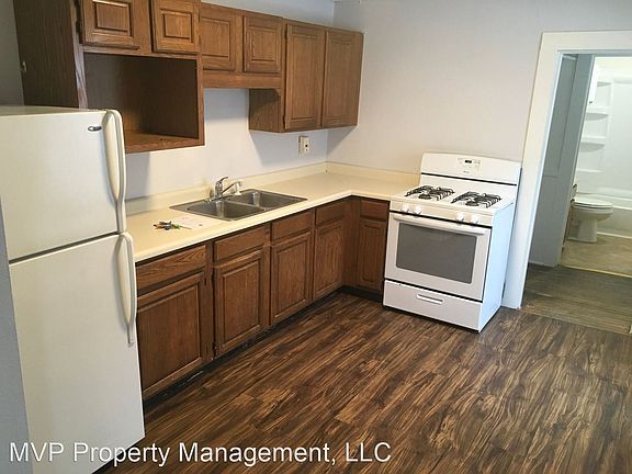 2nd image of 415 9th St S #7473857