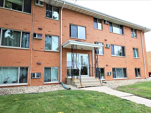 2nd image of 7421 Penn Ave S #465