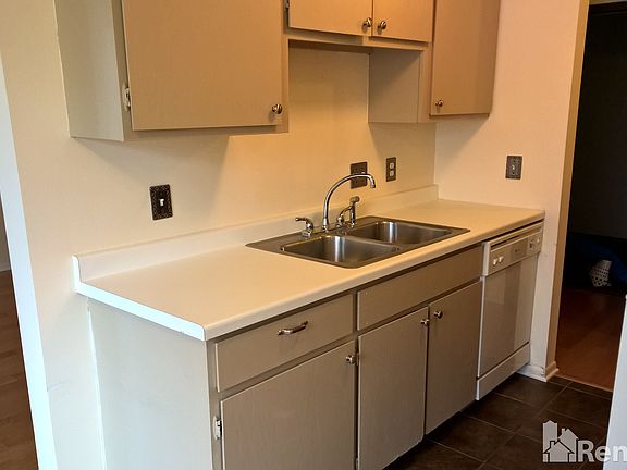 2nd image of 333 8th St SE APT 110