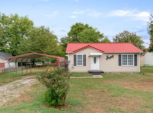 1115 Sunset Dr, Columbia, TN 38401