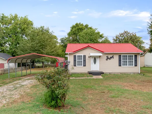 1115 Sunset Dr, Columbia, TN 38401