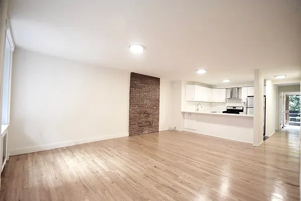 Rented by KYLM, LLC | media 21