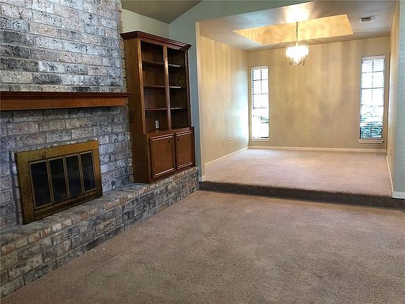 3rd image of 3522 Picadilly Ln