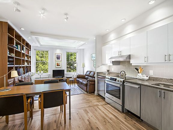 2nd image of 26 Gramercy Park S APT 4B