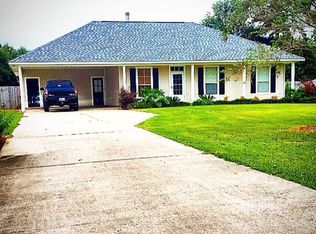 10651 Crossover Rd, Denham Springs, LA 70726