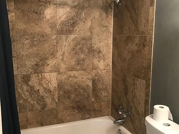 4th image of 2861 Harrison Ave #10