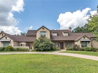 6884 Riverstone Dr, Bryan, TX 77808