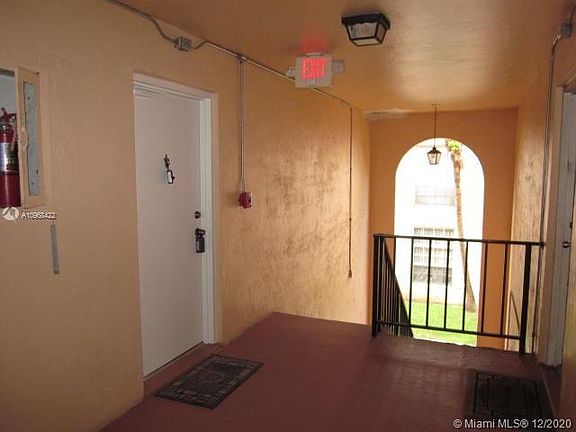 3rd image of 10804 N Kendall Dr APT P12