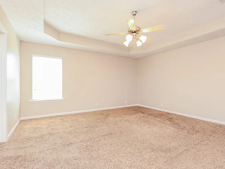 8813 Cressent Glen Ct — Photo 13