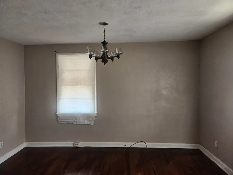 3128 Carver St — Photo 4