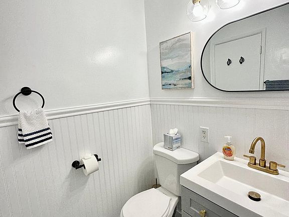 3rd image of 5267 E Ocean Blvd APT 4