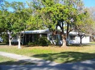 945 Riviera St, Venice, FL 34285