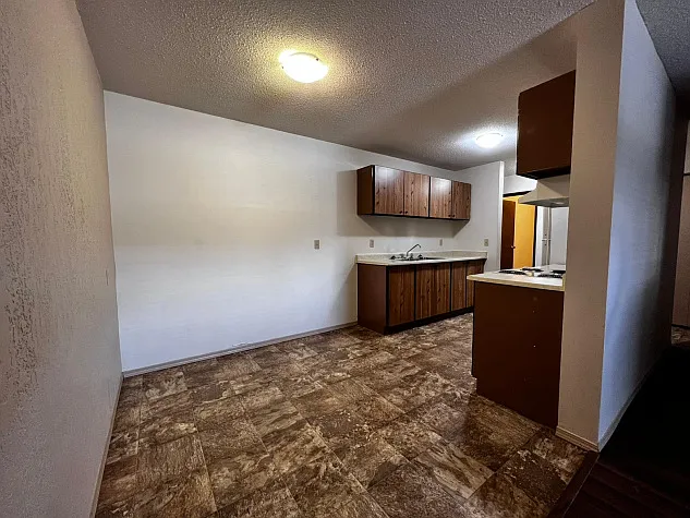 Spacious 2 Bedroom Unit in Innisfail! — Photo 3