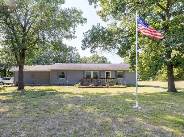 4988 E 1068 N, Demotte, IN 46310