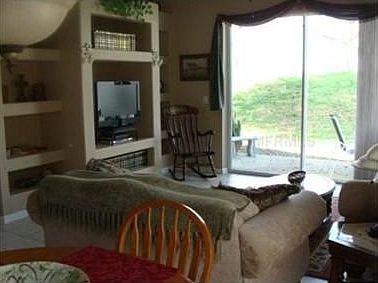5th image of 15751 Autumn Glen Ave