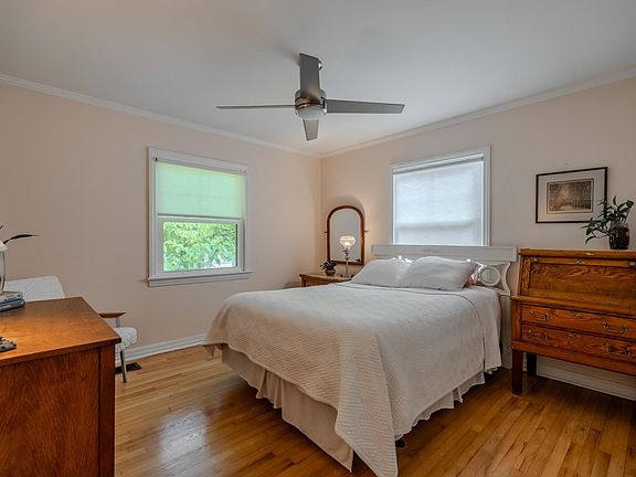 4th image of 411 Crosby Cir