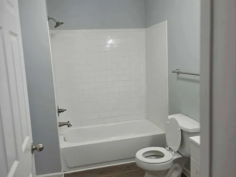 403 Elm St — Photo 8