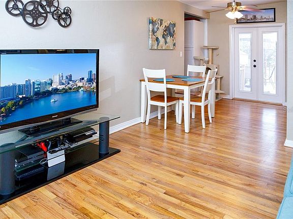 4th image of 2923 Pickfair St