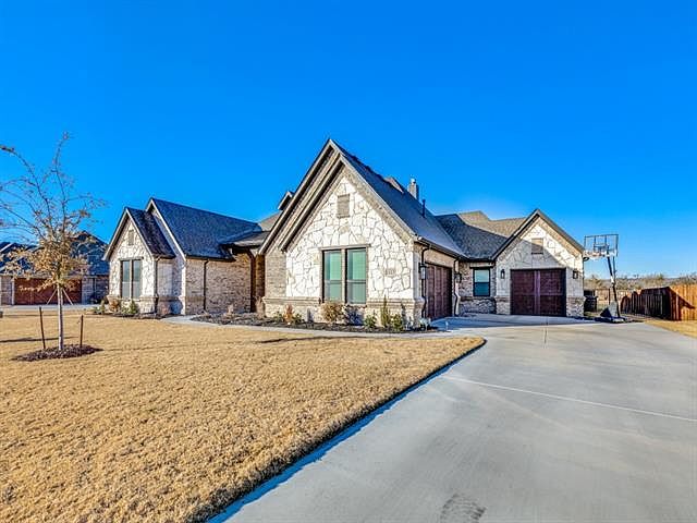 1st image of 1113 Crown Valley Dr