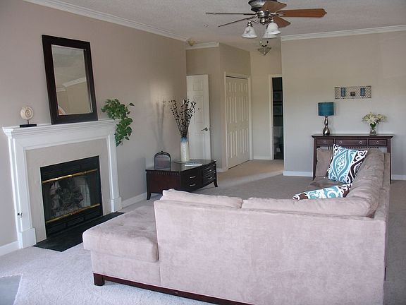 Great room with gas fireplace