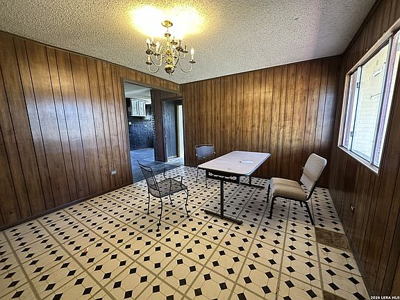 4th image of 237 Kelly st
