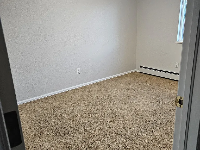 255 W Gloucester Cir — Photo 11