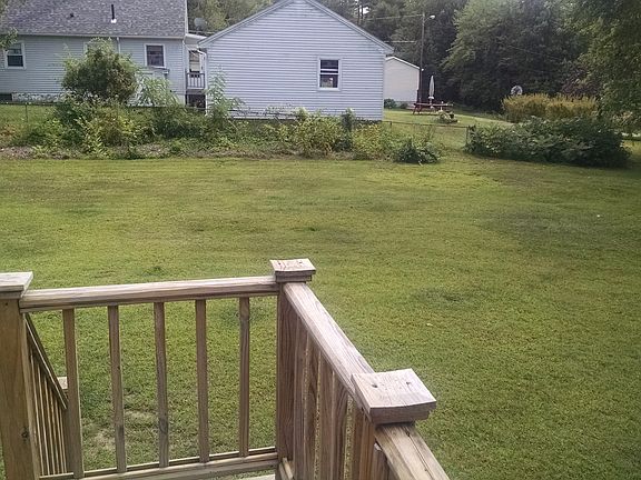 LARGE BACK YARD/SHARED SHED