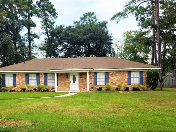200 Yew St, Satsuma, AL 36572