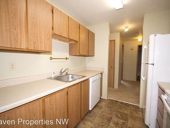 2nd image of 18604 52nd Ave W #D204