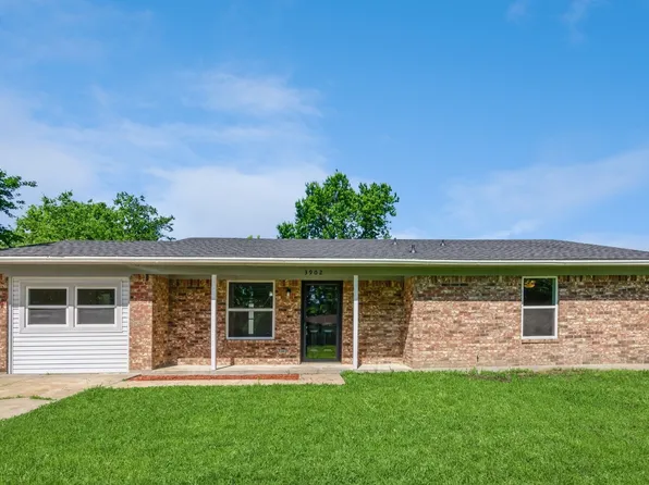 3902 7th St, Greenville, TX 75401