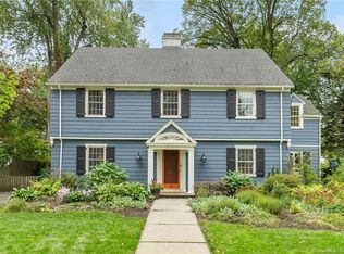 25 Bainbridge Rd, West Hartford, CT 06119