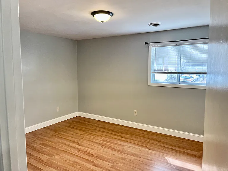 225 Danforth St #3L — Photo 6