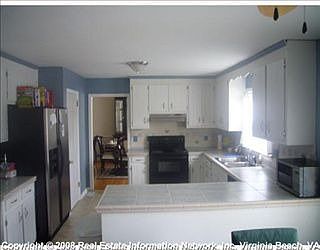 2nd image of 811 Darden Dr