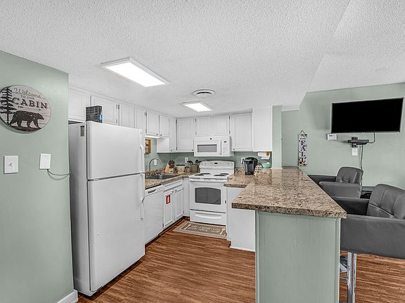 4th image of 1081 Cove Rd APT 824