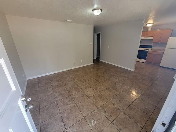 2nd image of 1611 Miller Ave