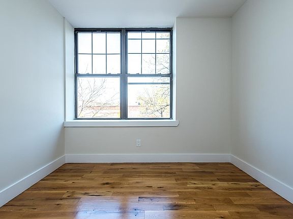 3rd image of 344 Starr St #1B
