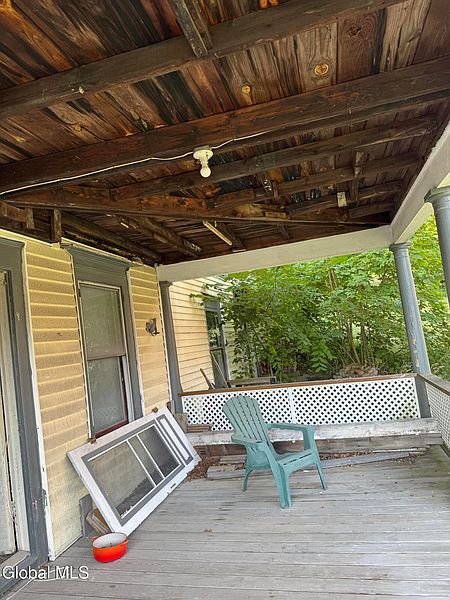 3rd image of 39 Williams Street