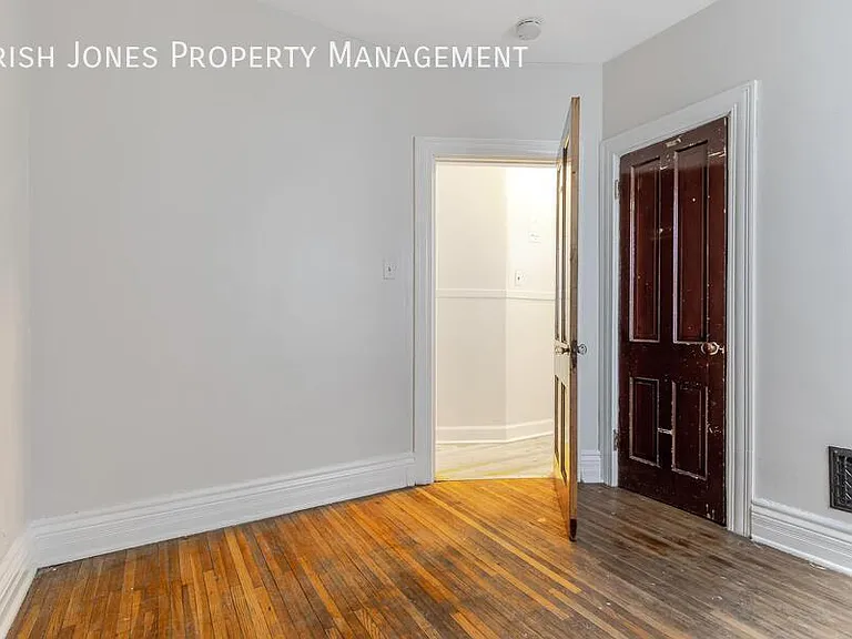 104 Grote St #LOWER REAR — Photo 10