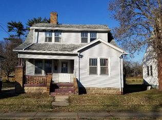217 E Edgar St, Paris, IL 61944