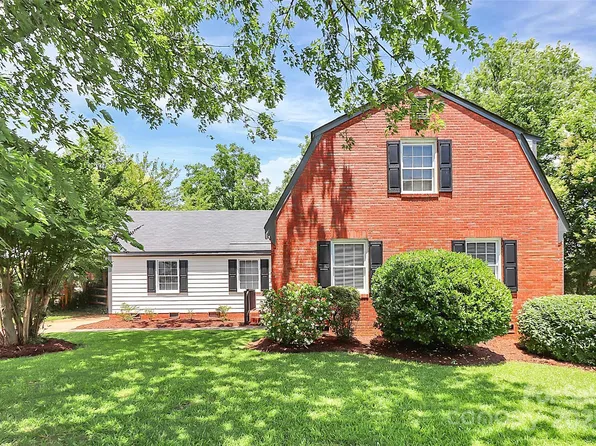 3909 Woodbriar Trl, Charlotte, NC 28205