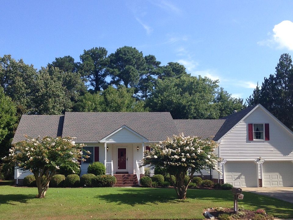 1st image of 2324 Lakewood Ln