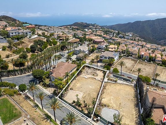 4th image of 16814 Calle Bellevista